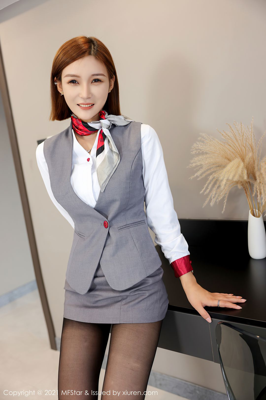 [MFStar模范学院] 2021.11.16 VOL.539 王蜜 [51P-447MB]