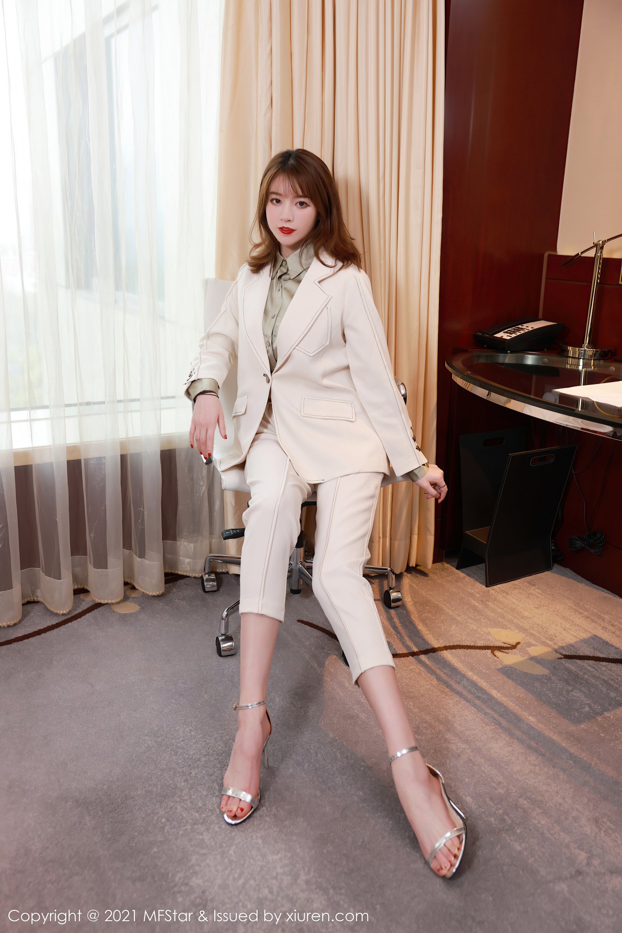 [MFStar模范学院] 2021.04.23 VOL.485 yoo优优 [45P-486MB]