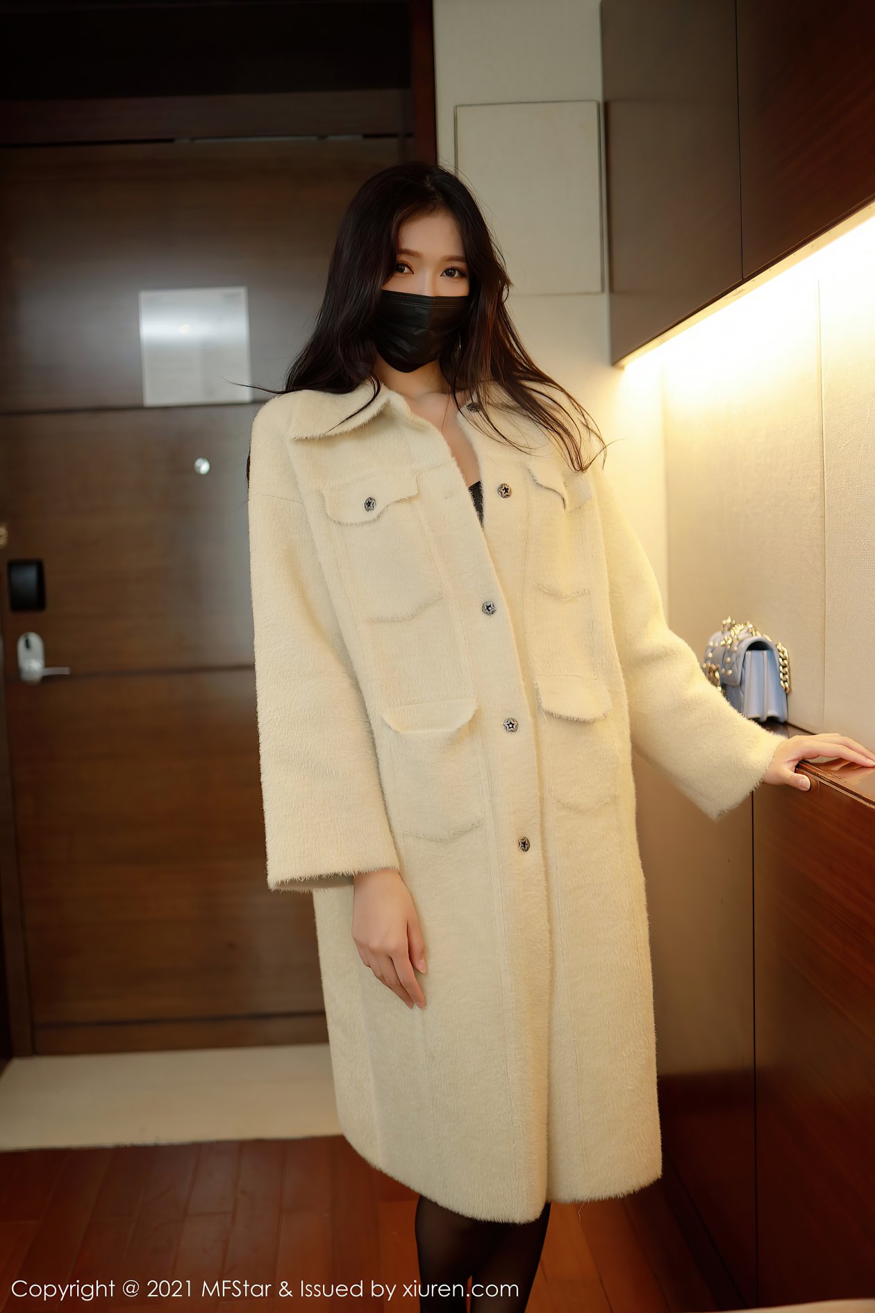 [MFStar模范学院] 2021.01.22 VOL.445 娜比 [44P-715MB]