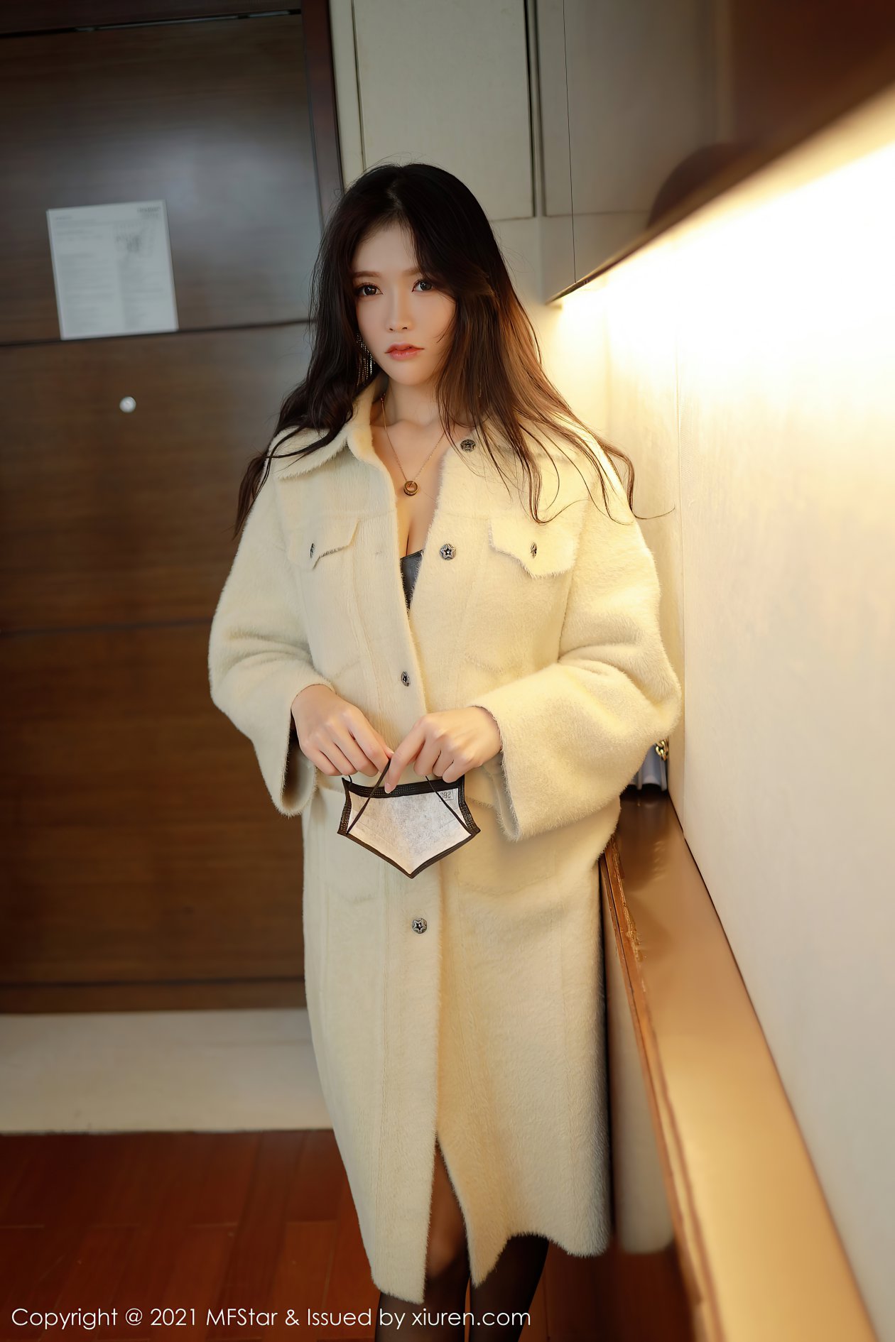 [MFStar模范学院] 2021.01.22 VOL.445 娜比 [44P-715MB]