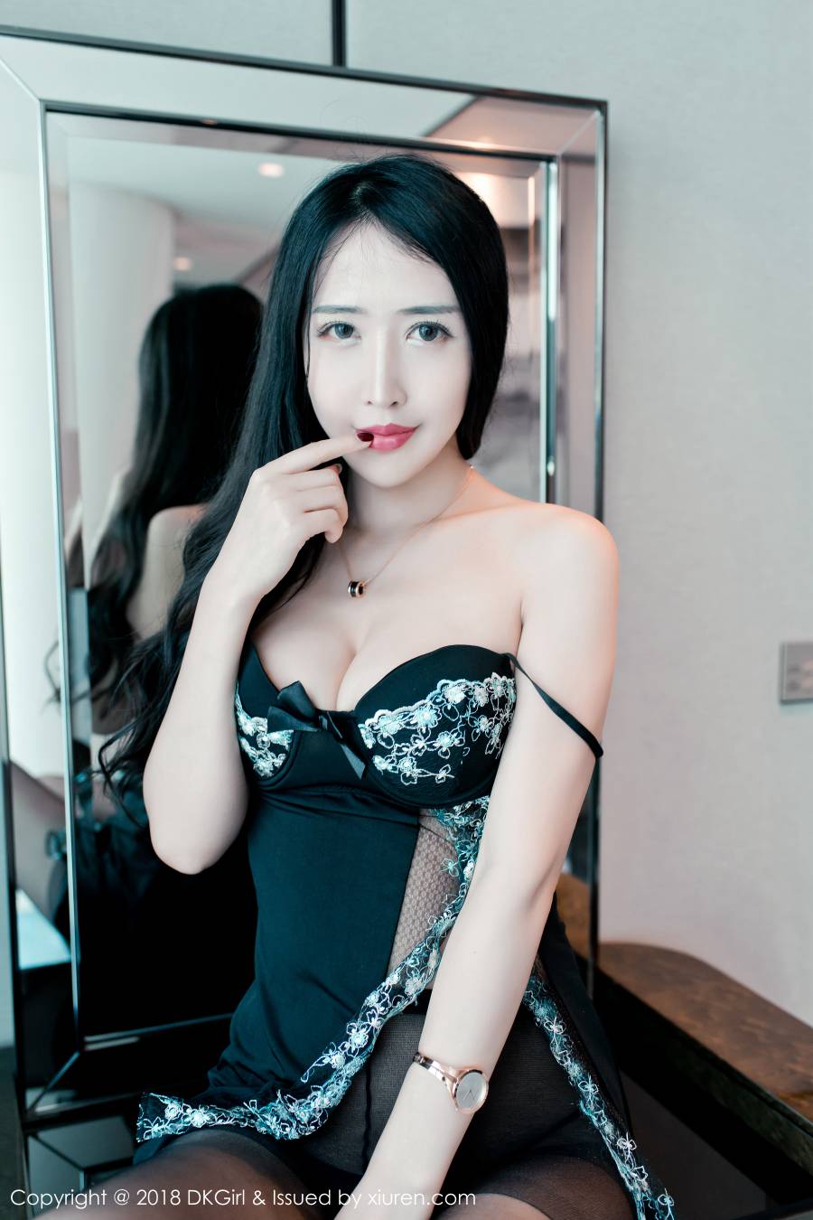 [DKGirl御女郎]2018.05.04 VOL.068 余馨妍 [52P-196MB]