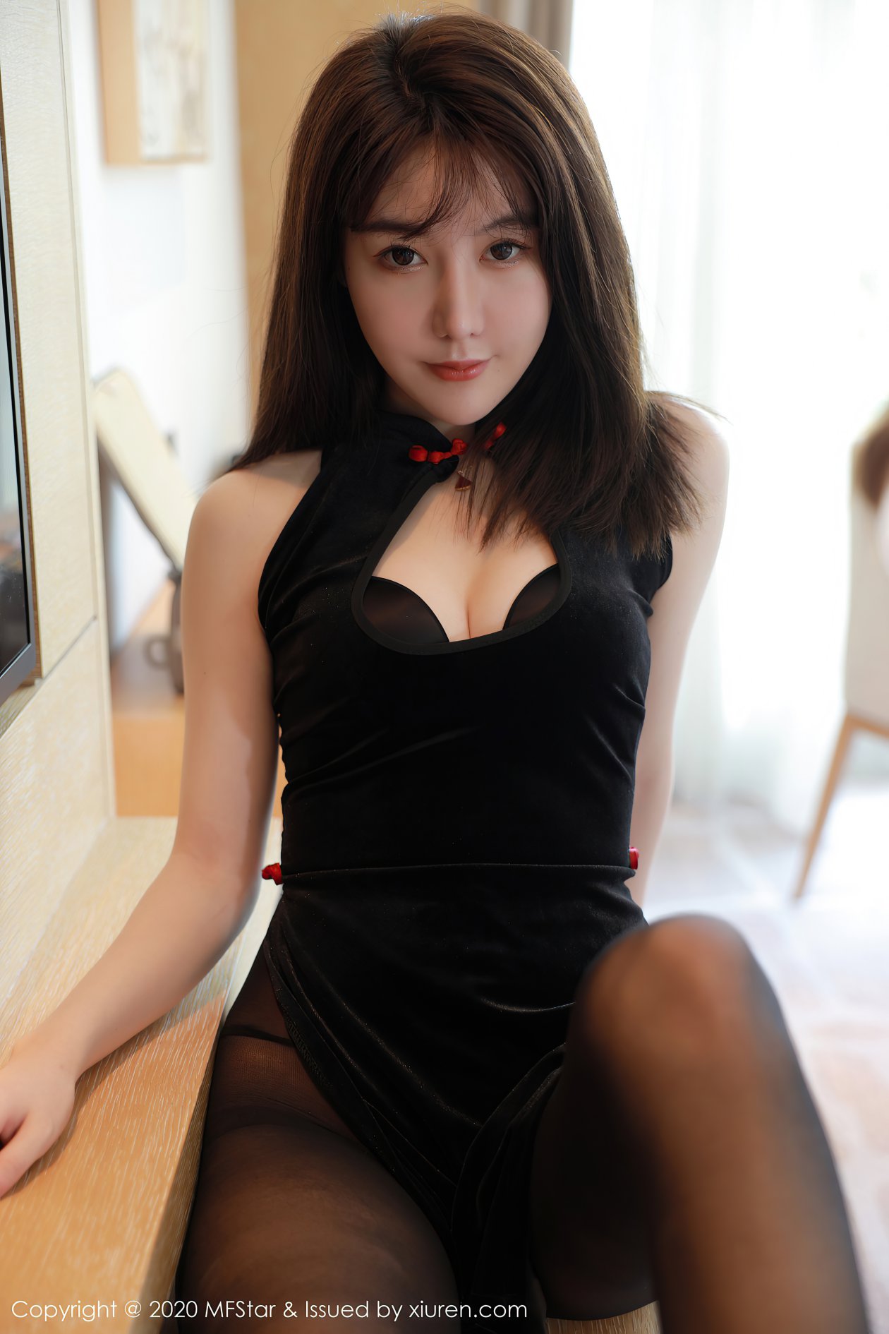 [MFStar模范学院] 2020.10.16 VOL.402 薛琪琪sandy [69P-702MB]