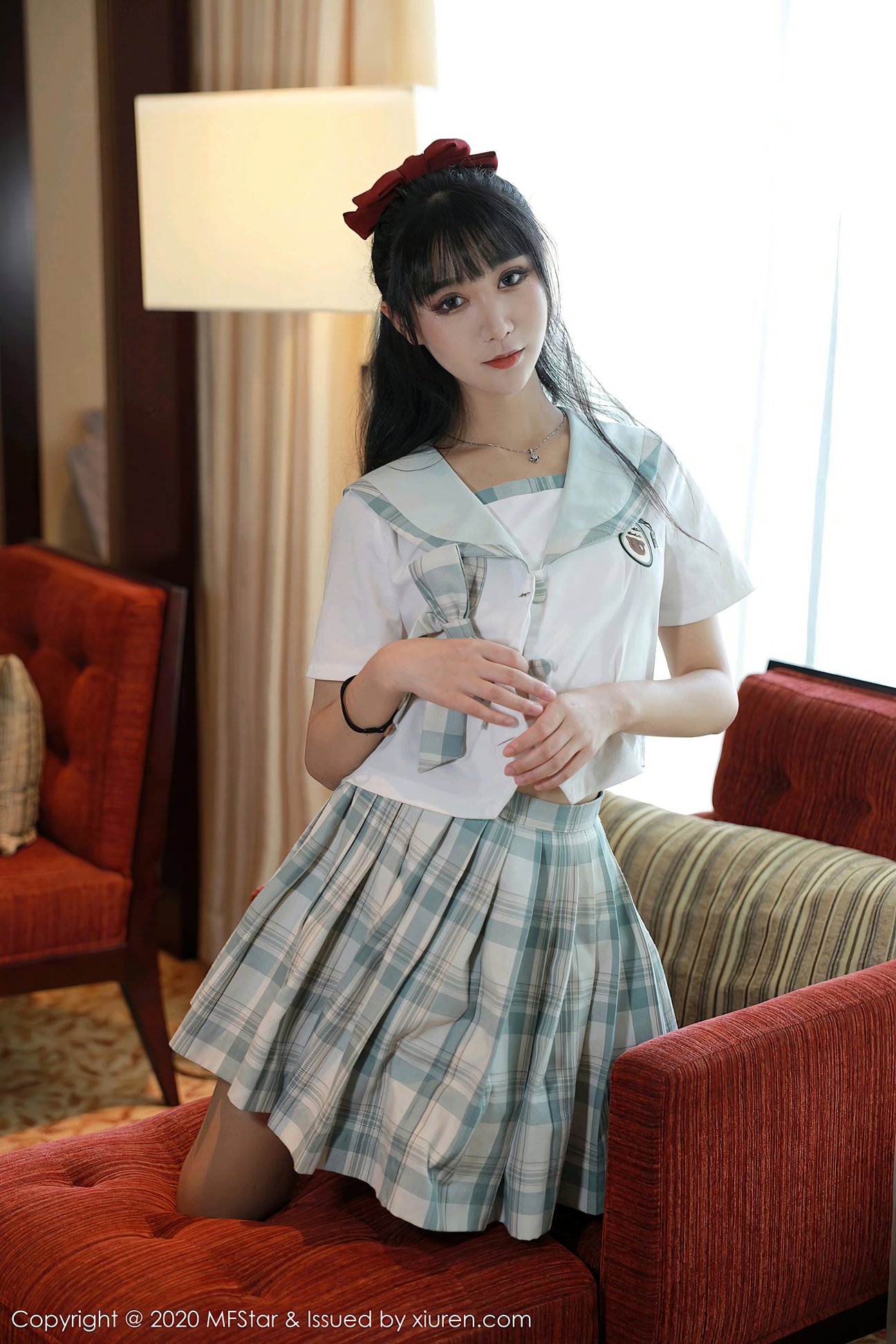[MFStar模范学院] 2020.09.15 VOL.386 小果冻儿 [51P-958MB]