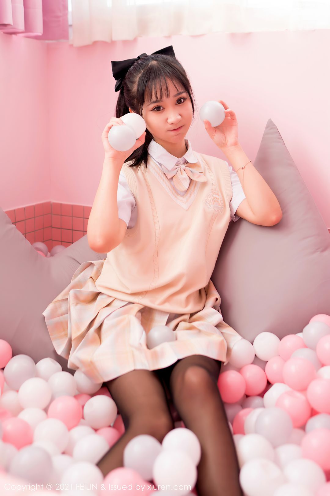 [Feilin嗲囡囡] 2021.10.28 VOL.417 小果冻儿 [70P-583MB]