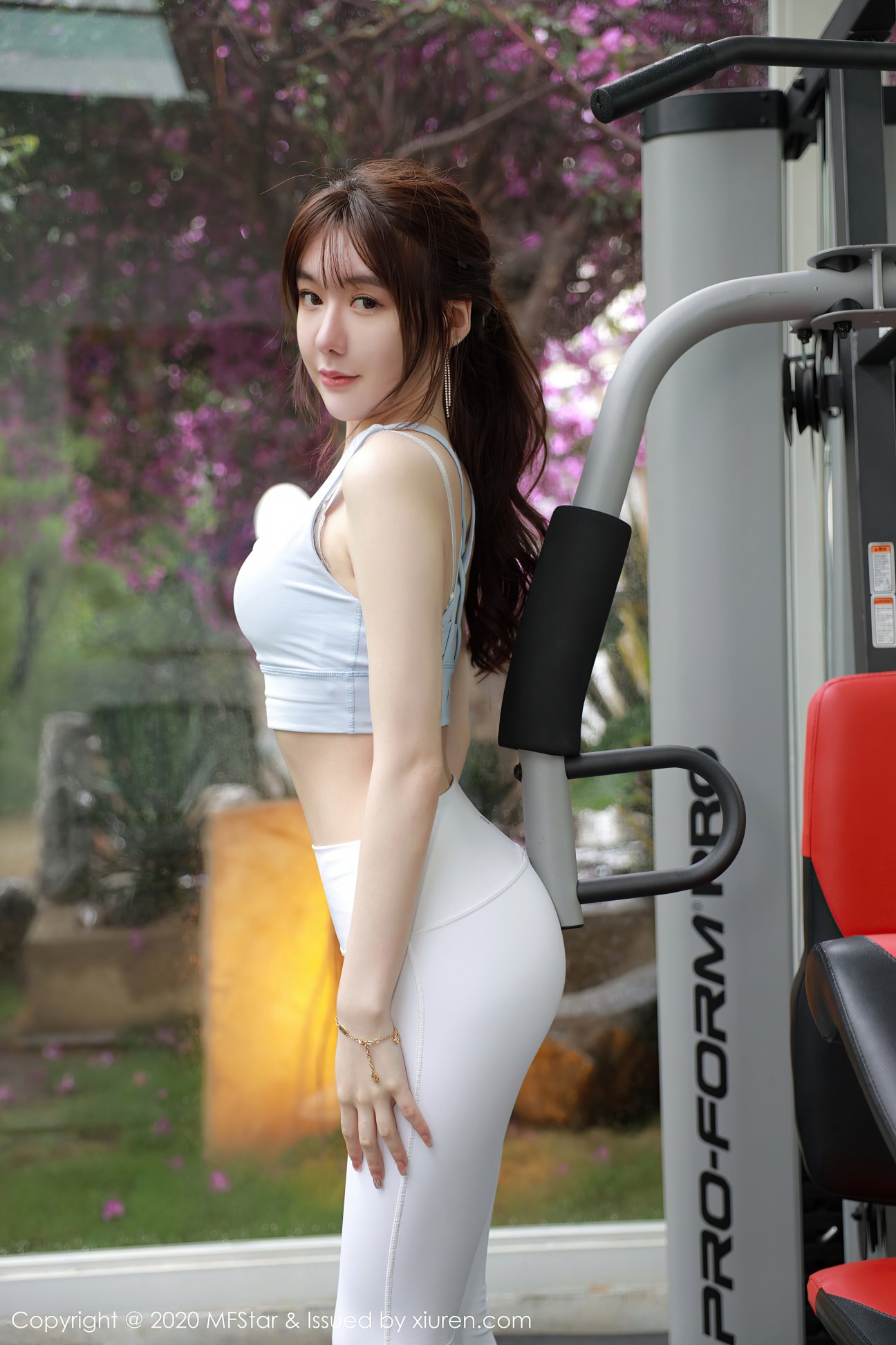 [MFStar模范学院] 2020.08.10 VOL.365 薛琪琪sandy [46P-460MB]
