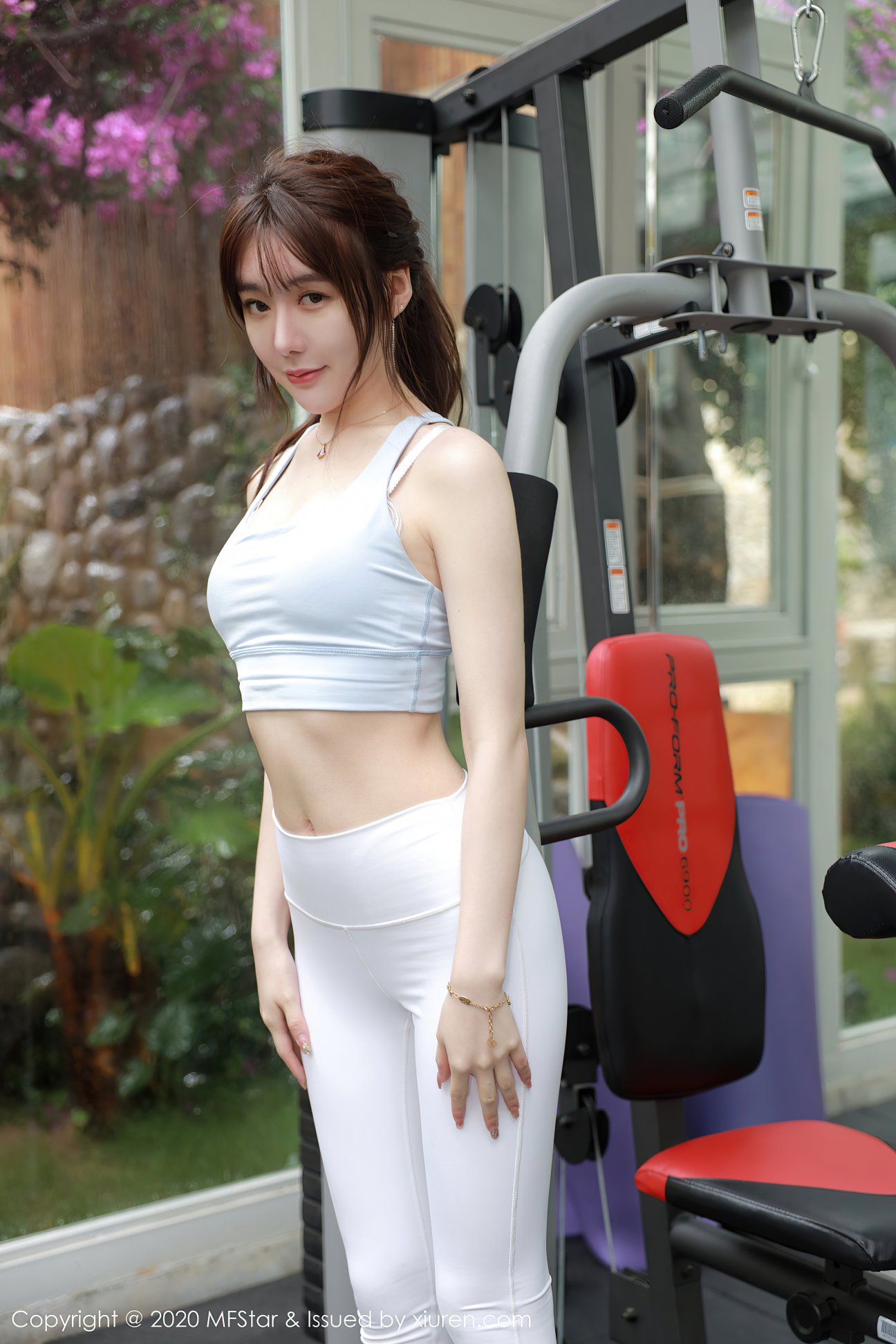 [MFStar模范学院] 2020.08.10 VOL.365 薛琪琪sandy [46P-460MB]