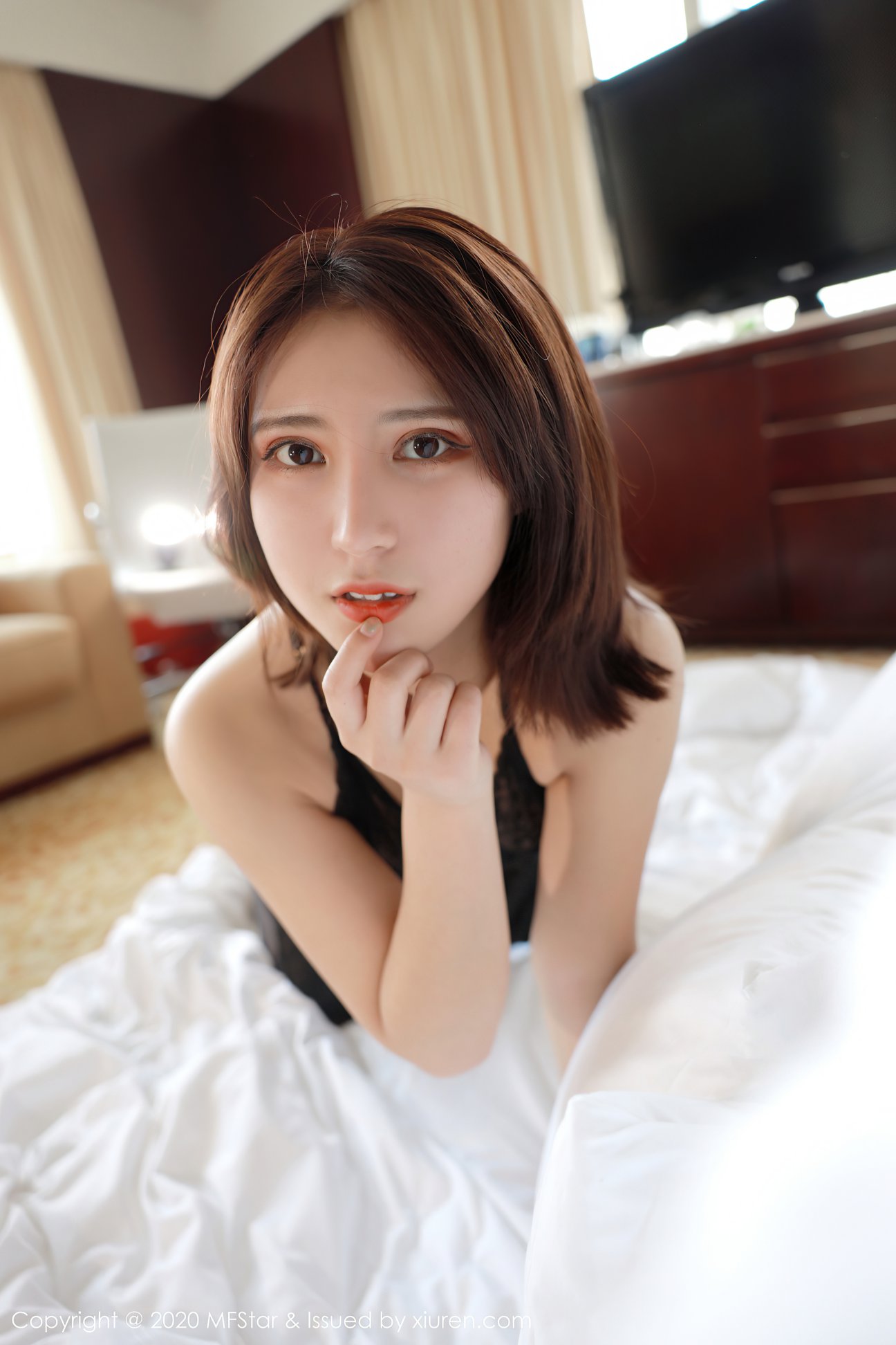 [MFStar模范学院] 2020.06.30 VOL.336 久久Aimee [46P-477MB]
