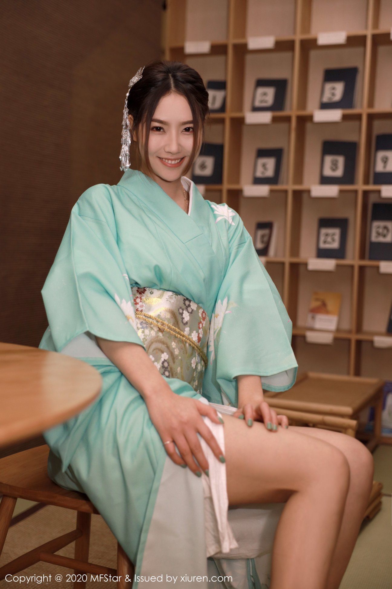[MFStar模范学院] 2020.05.19 VOL.332 方子萱 [71P-240MB]