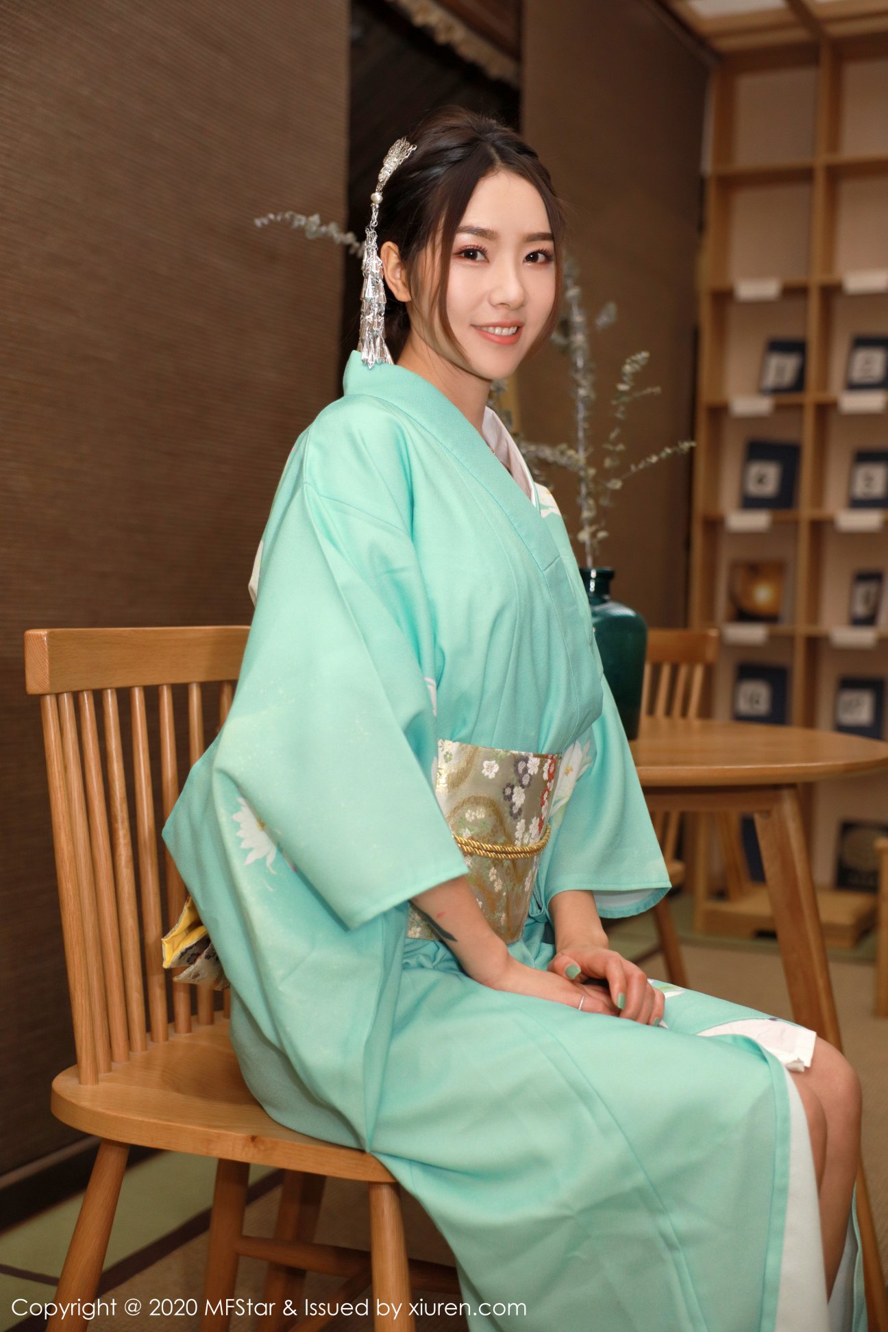 [MFStar模范学院] 2020.05.19 VOL.332 方子萱 [71P-240MB]
