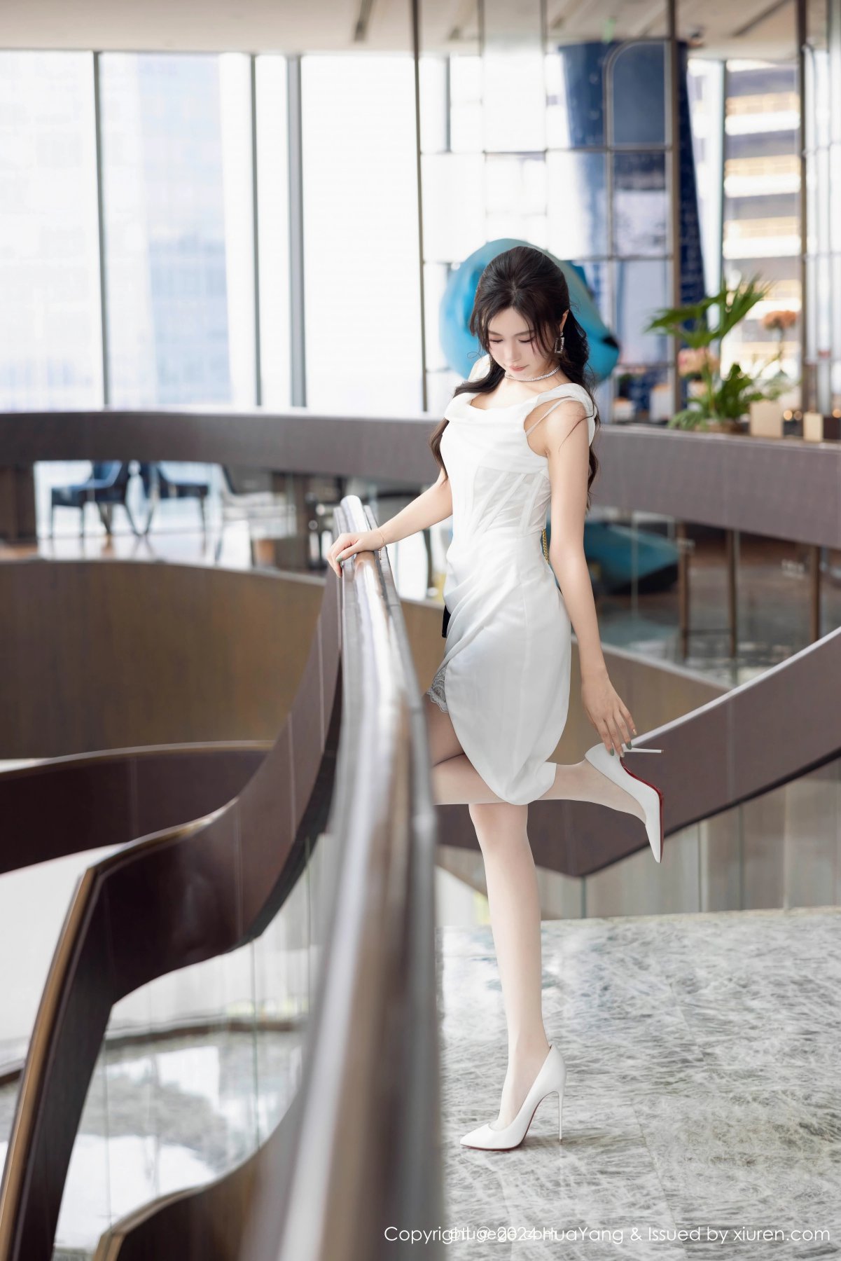 [HuaYang花漾] 2024.10.12 VOL.612 绮里嘉ula [86P-853MB]