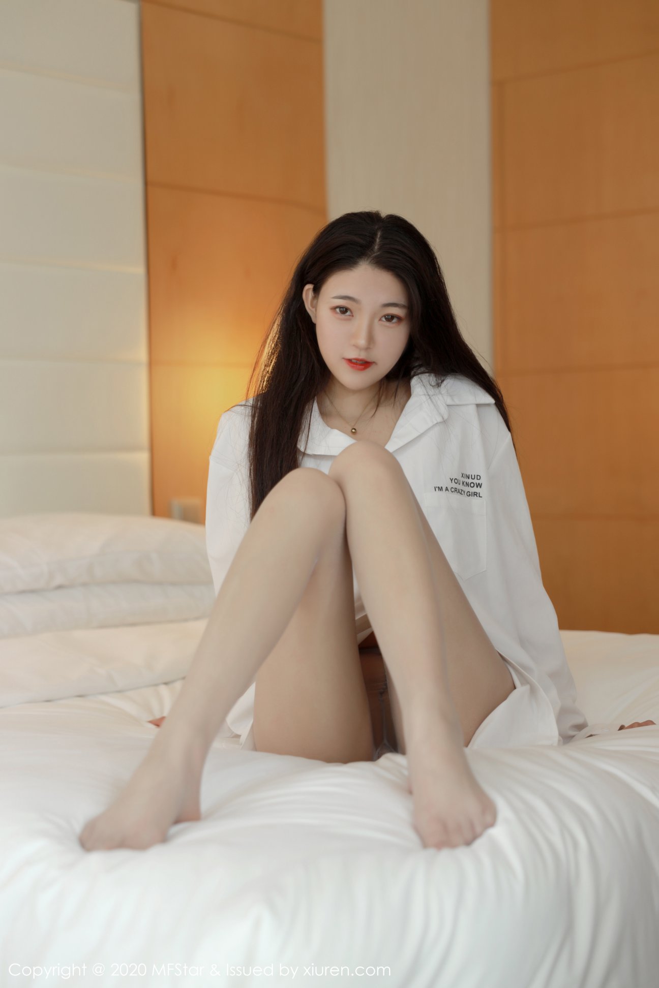 [MFStar模范学院] 2020.05.04 VOL.321 Laura张小妮 [58P-125MB]
