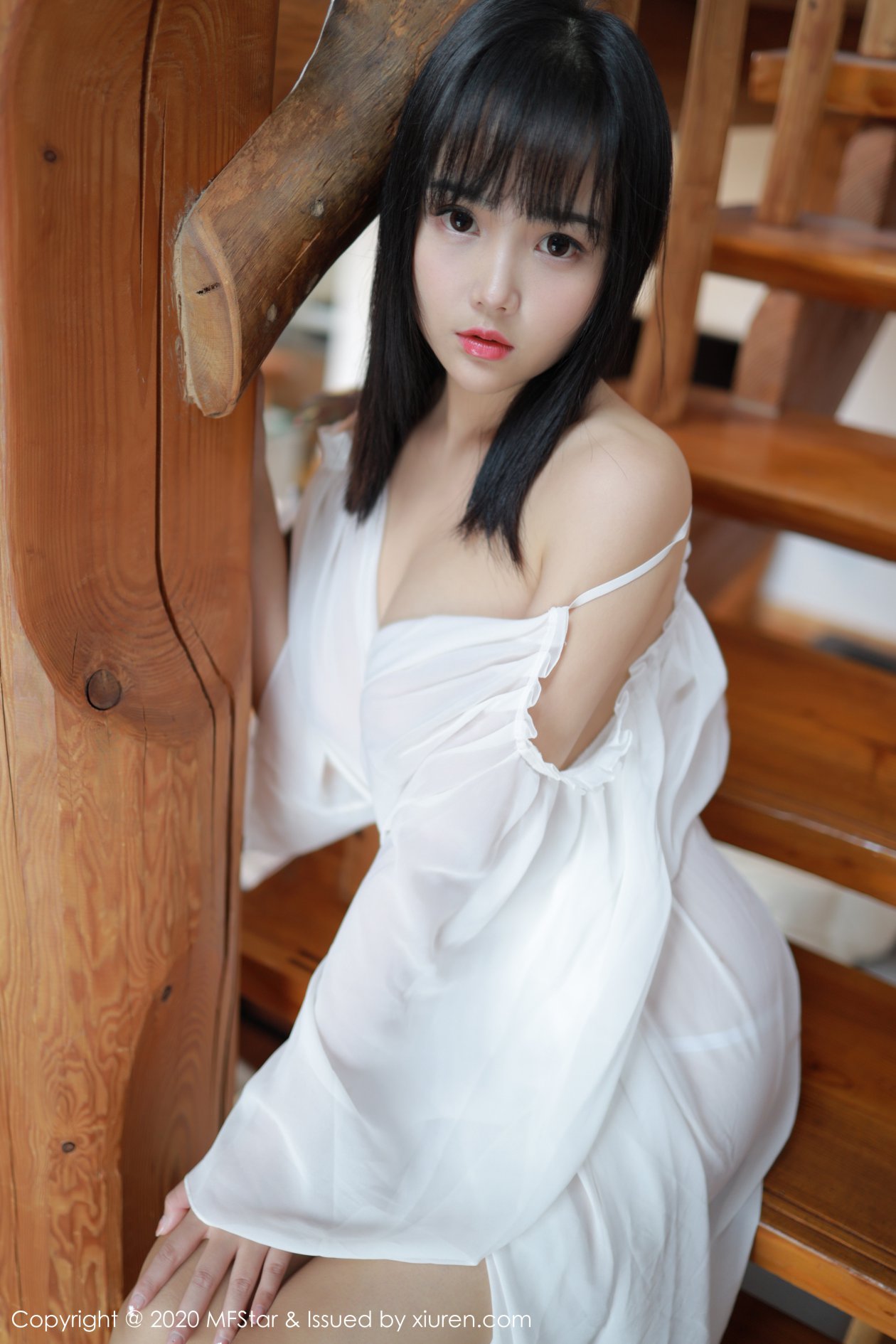 [MFStar模范学院] 2020.01.19 VOL.260 徐微微mia [50P-115MB]
