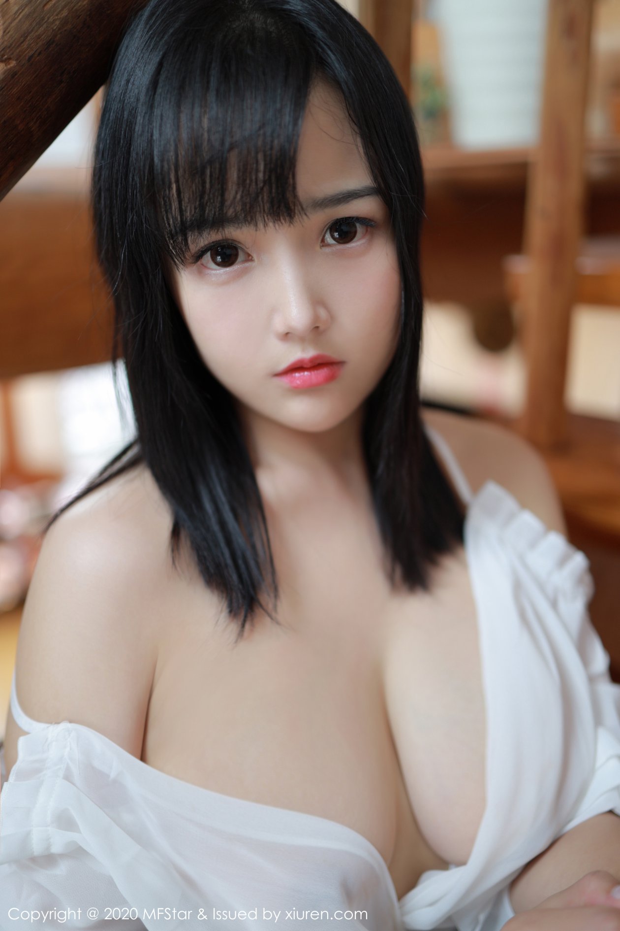 [MFStar模范学院] 2020.01.19 VOL.260 徐微微mia [50P-115MB]
