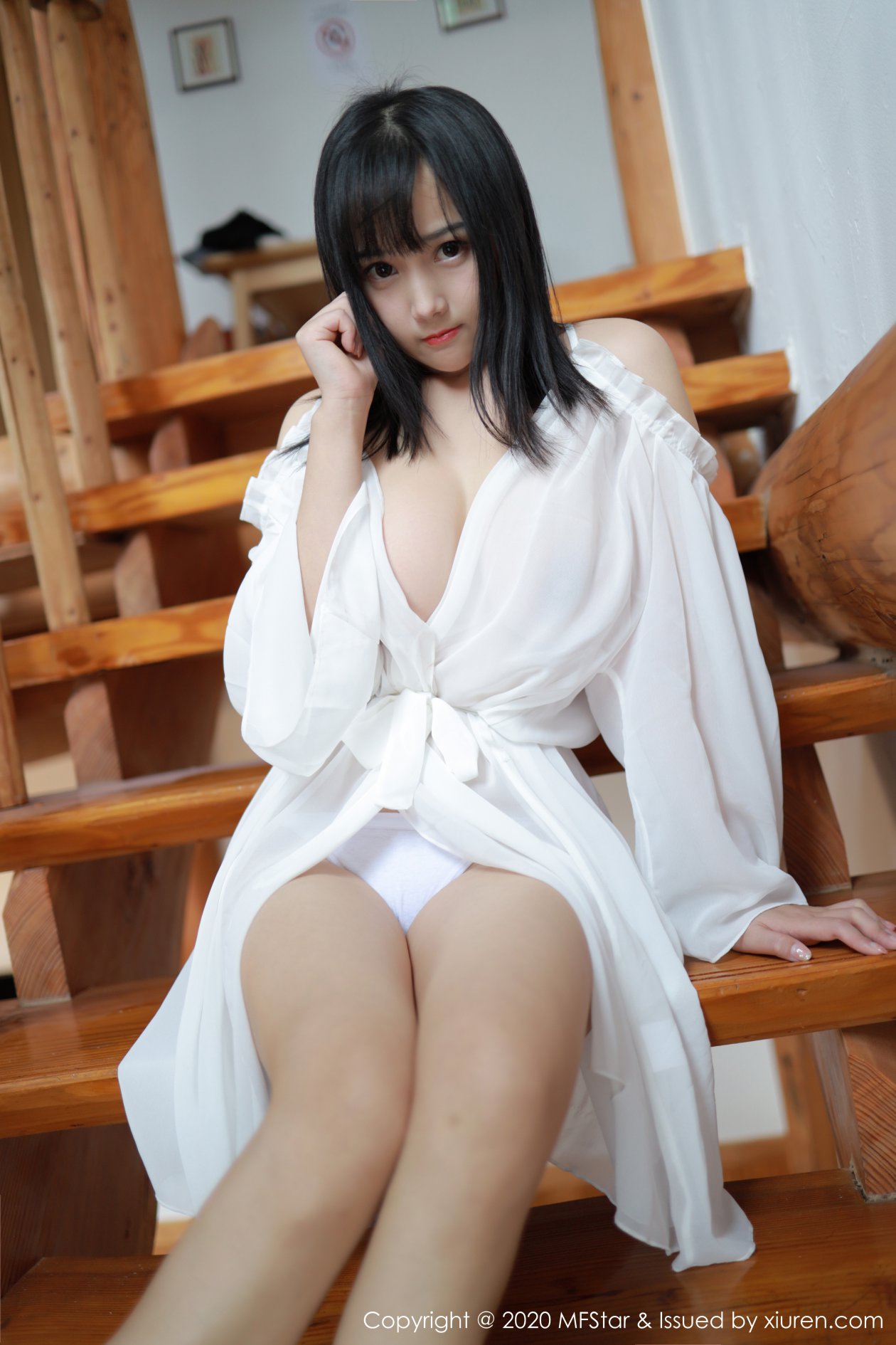 [MFStar模范学院] 2020.01.19 VOL.260 徐微微mia [50P-115MB]