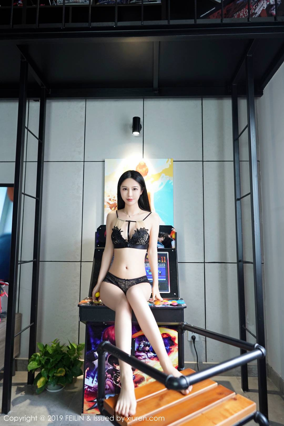 [FEILIN嗲囡囡] 2019.10.27 VOL.211 luna张静燕 [49P-143MB]