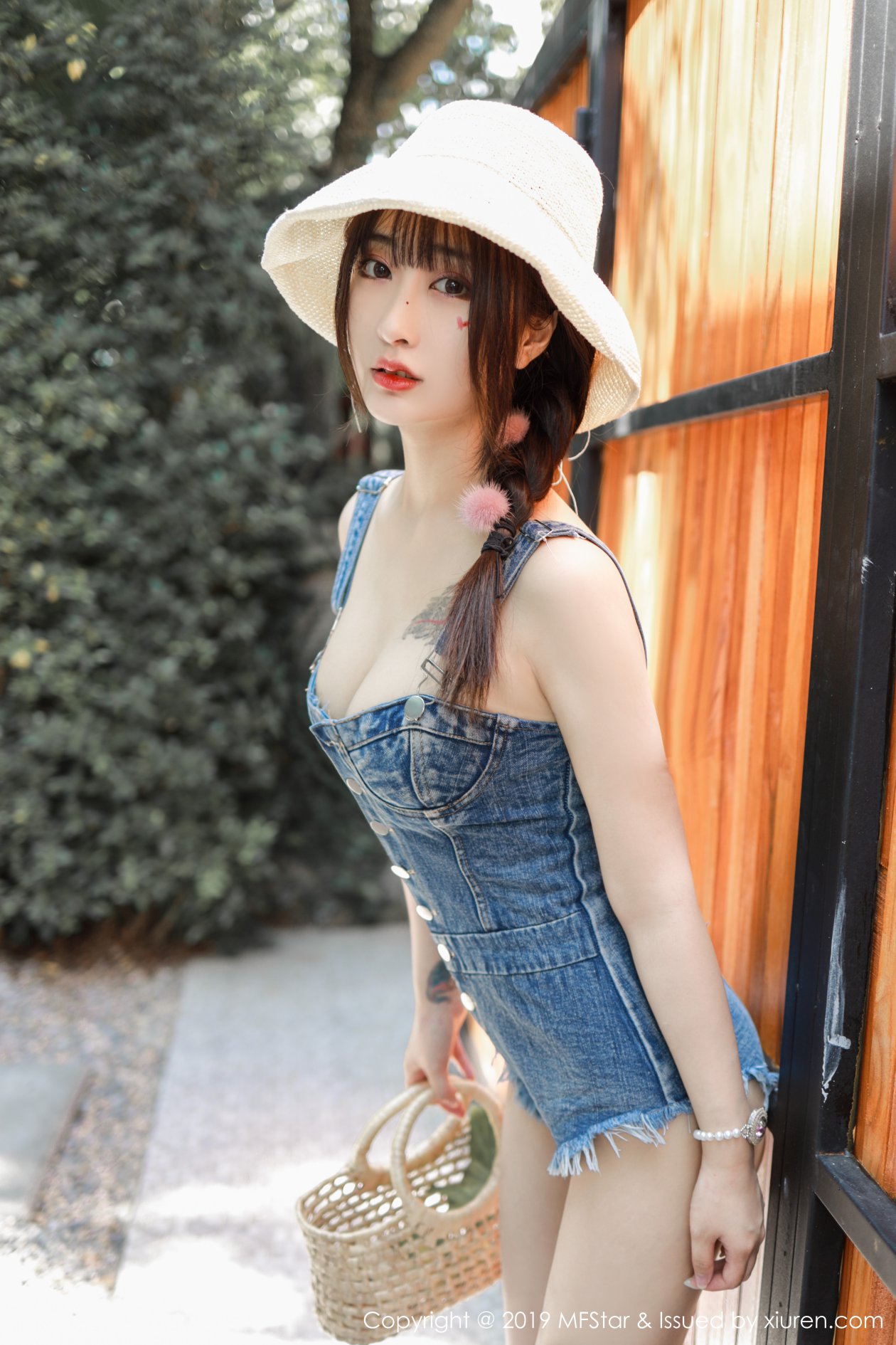 [MFStar模范学院] 2019.11.11 VOL.228 Betty林子欣 [57P-176MB]