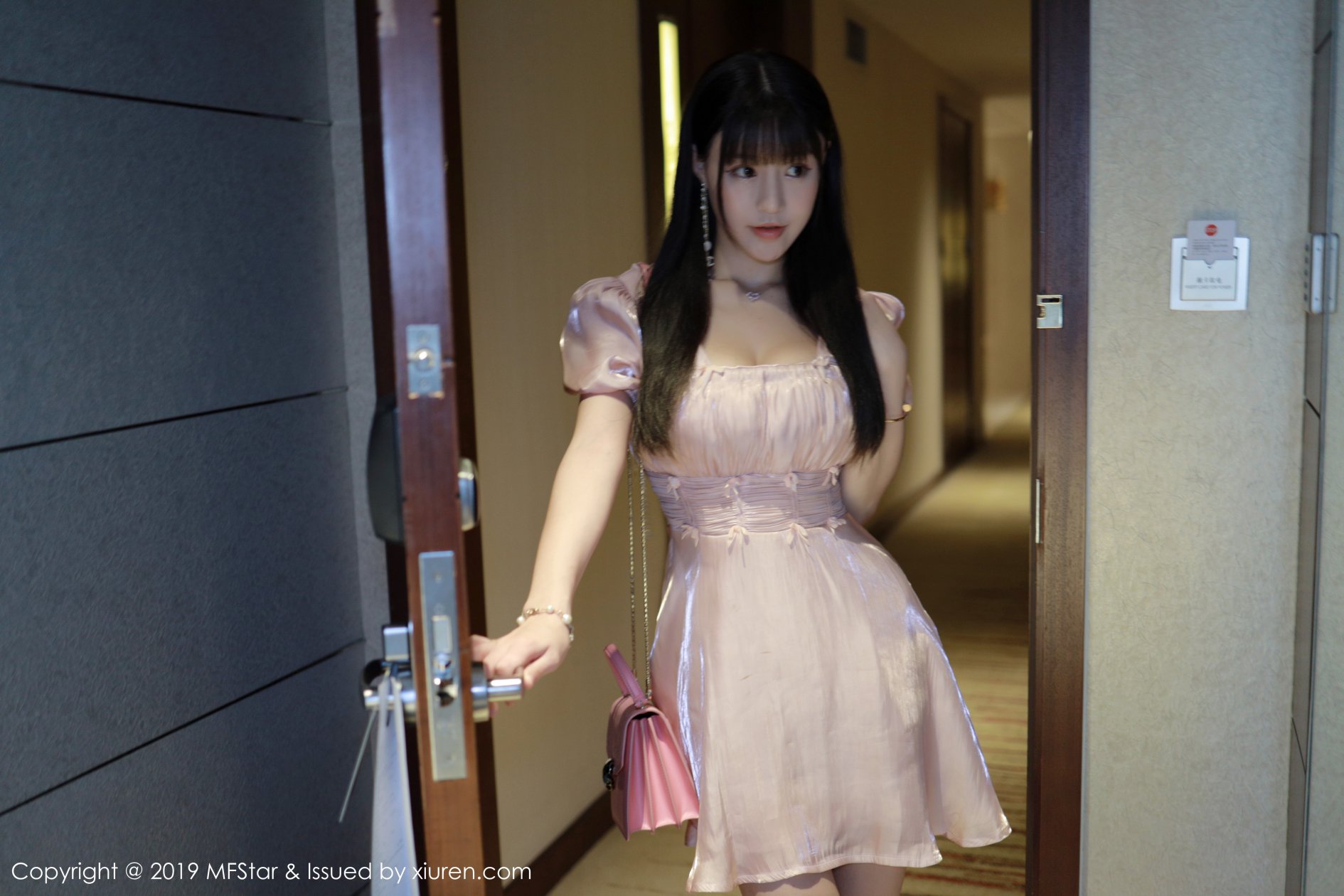 [MFStar模范学院] 2019.09.30 VOL.217 Flower朱可儿 [90P-233MB]