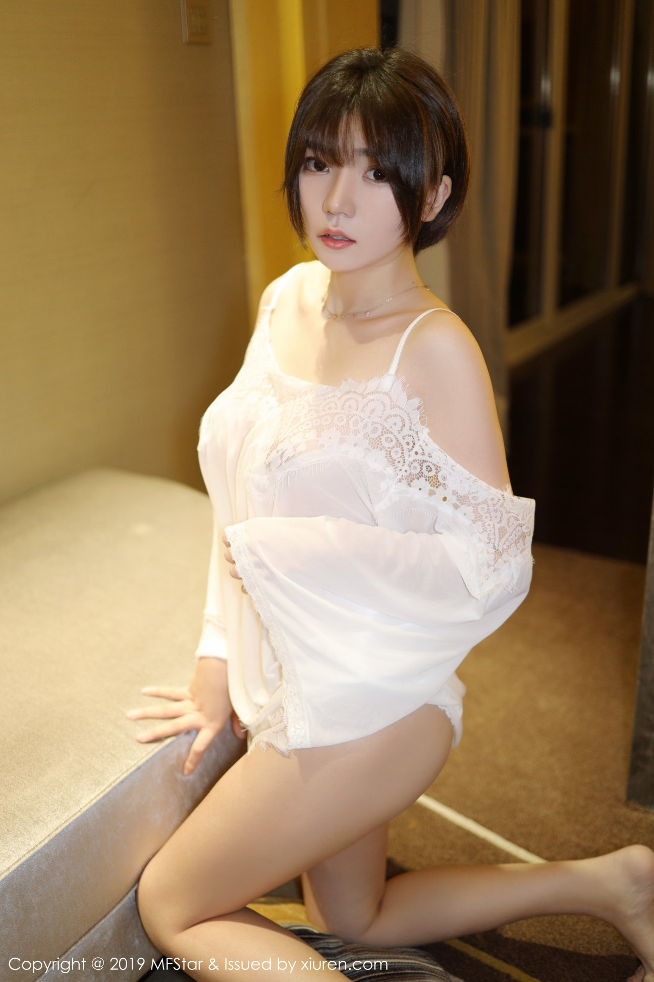 [MFStar模范学院] 2019.04.01 VOL.183 blueblue77 [40P-290MB]