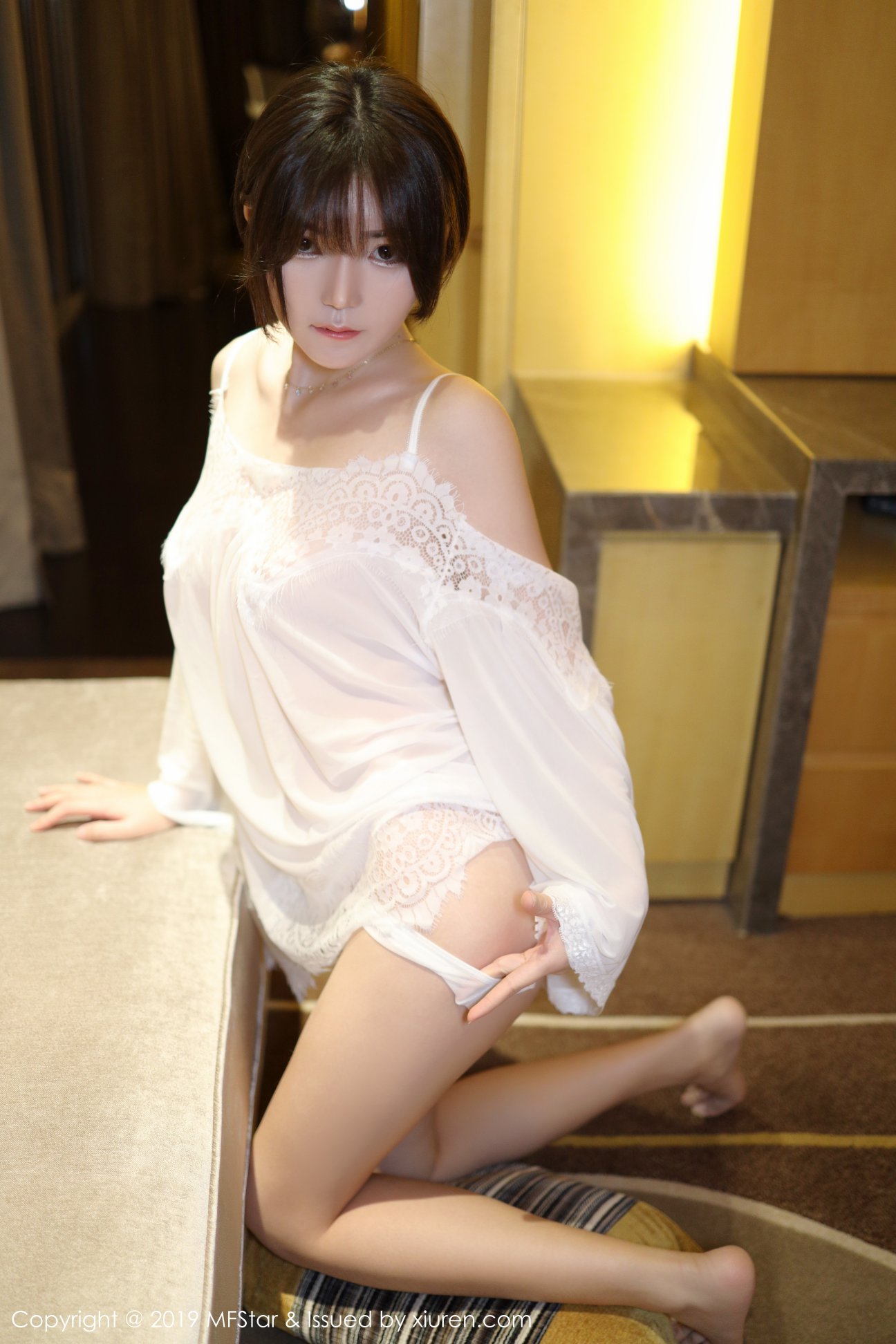 [MFStar模范学院] 2019.04.01 VOL.183 blueblue77 [40P-290MB]