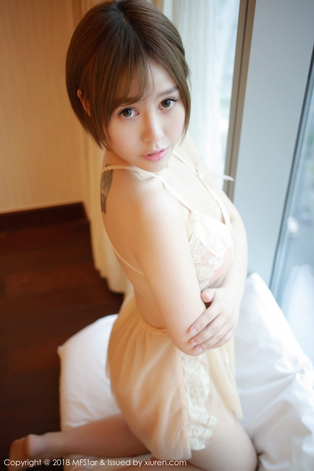 [MFStar模范学院] 2018.06.04 VOL.125 Evelyn艾莉 [52P-223MB]