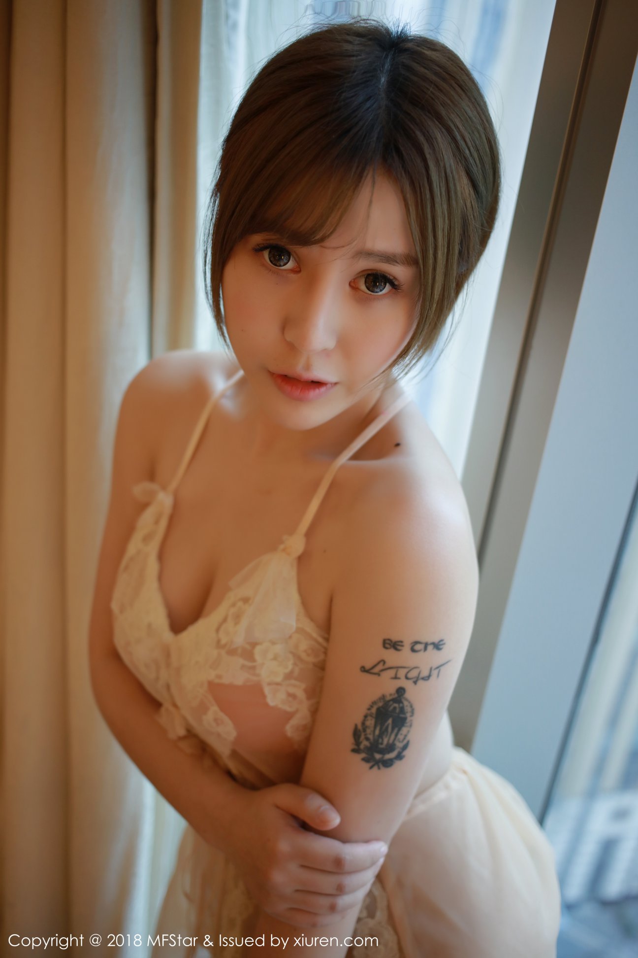 [MFStar模范学院] 2018.06.04 VOL.125 Evelyn艾莉 [52P-223MB]