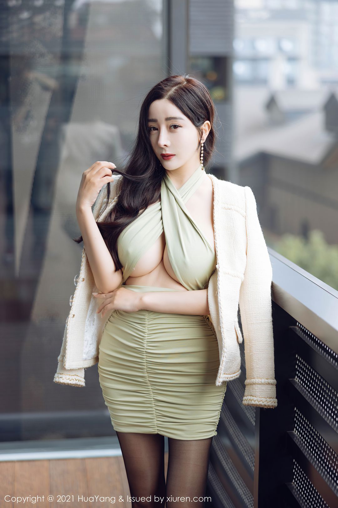 [HuaYang花漾] 2021.11.23 VOL.468 允爾 [56P-591MB]