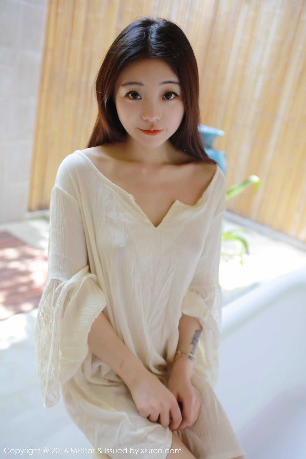 [MFStar模范学院] 2016.09.30 VOL.072 佘贝拉bella [53P-226MB]