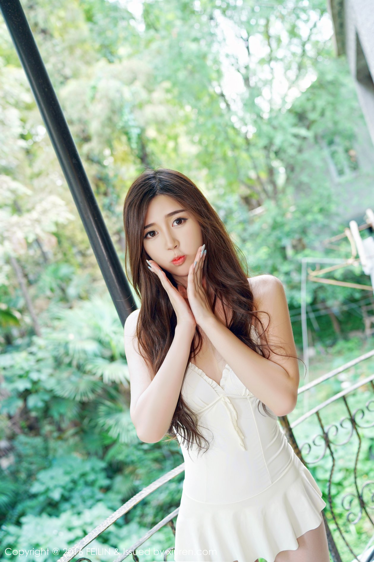[FEILIN嗲囡囡] 2016.09.02 VOL.052 方绮言Ayaka [42P-166MB]