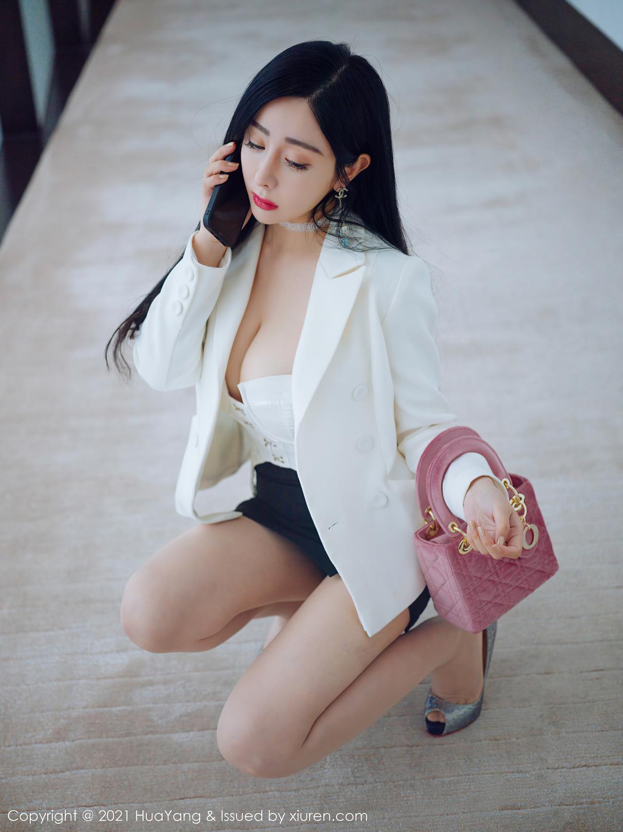 [HuaYang花漾] 2021.03.30 VOL.381 允爾 [46P-518MB]