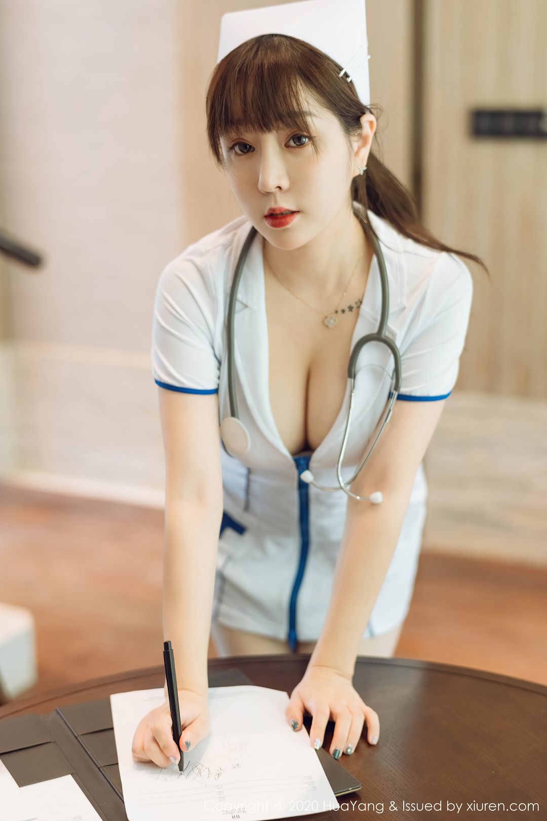 [HuaYang花漾] 2020.11.27 VOL.330 王雨纯[102P-989MB]