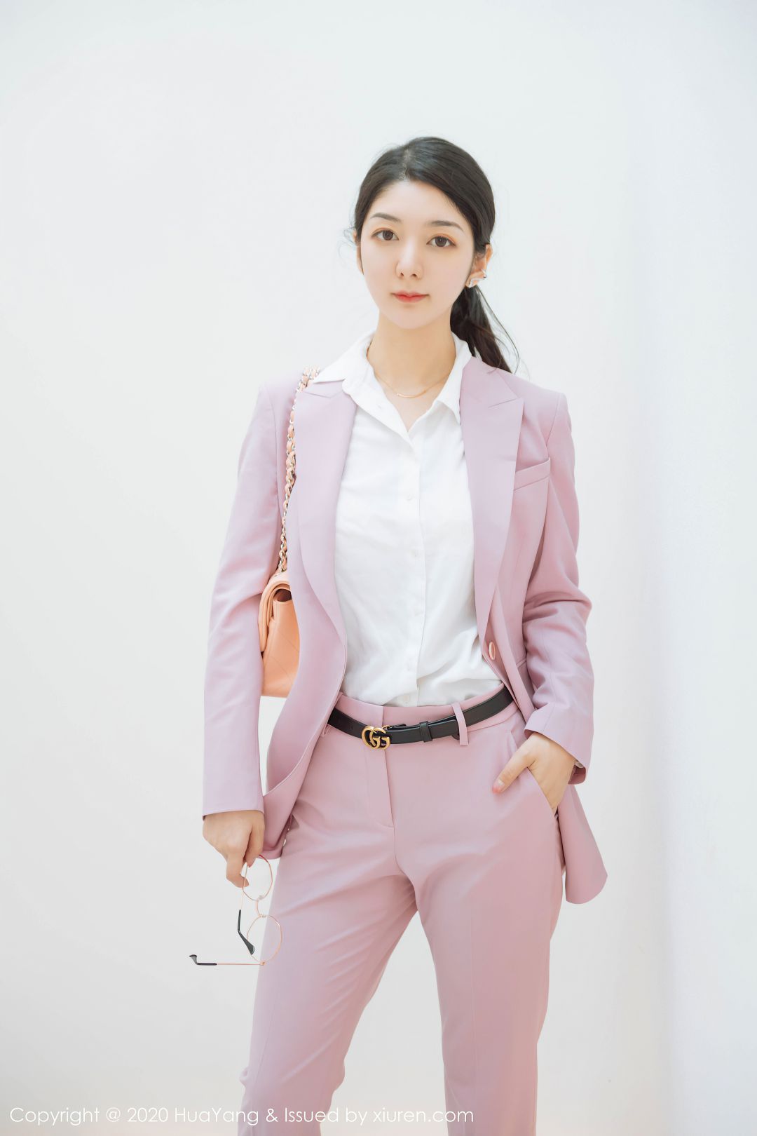 [HuaYang花漾] 2020.07.15 VOL.255 Angela小热巴 [61P-729MB]