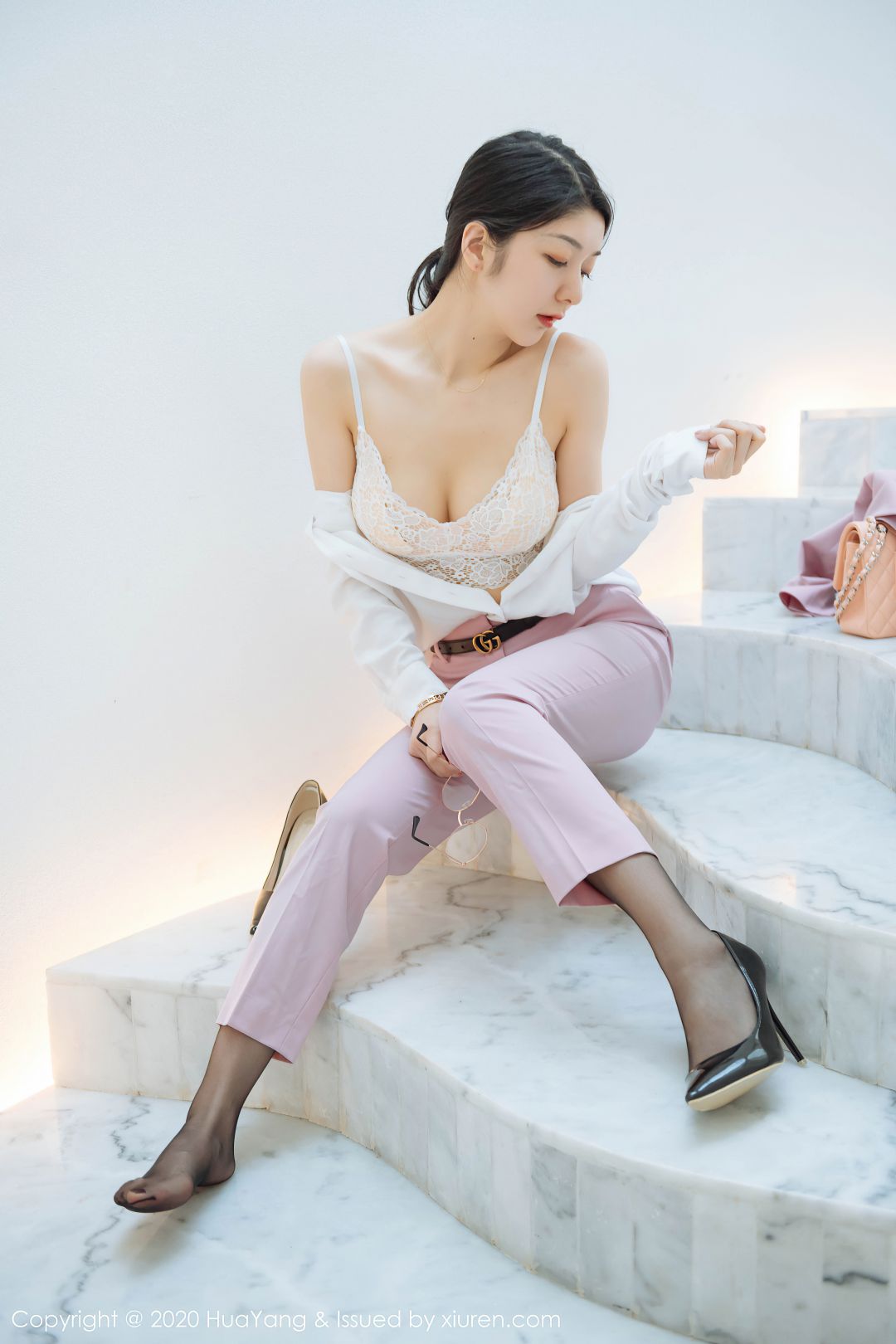 [HuaYang花漾] 2020.07.15 VOL.255 Angela小热巴 [61P-729MB]