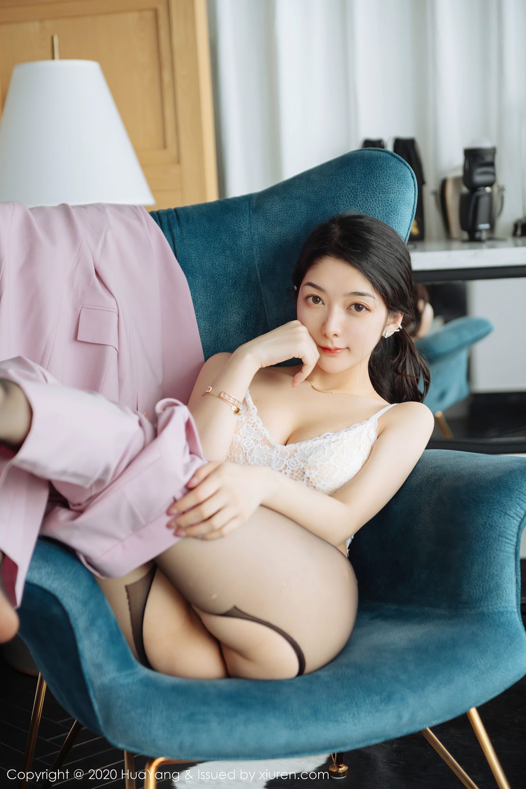 [HuaYang花漾] 2020.07.15 VOL.255 Angela小热巴 [61P-729MB]