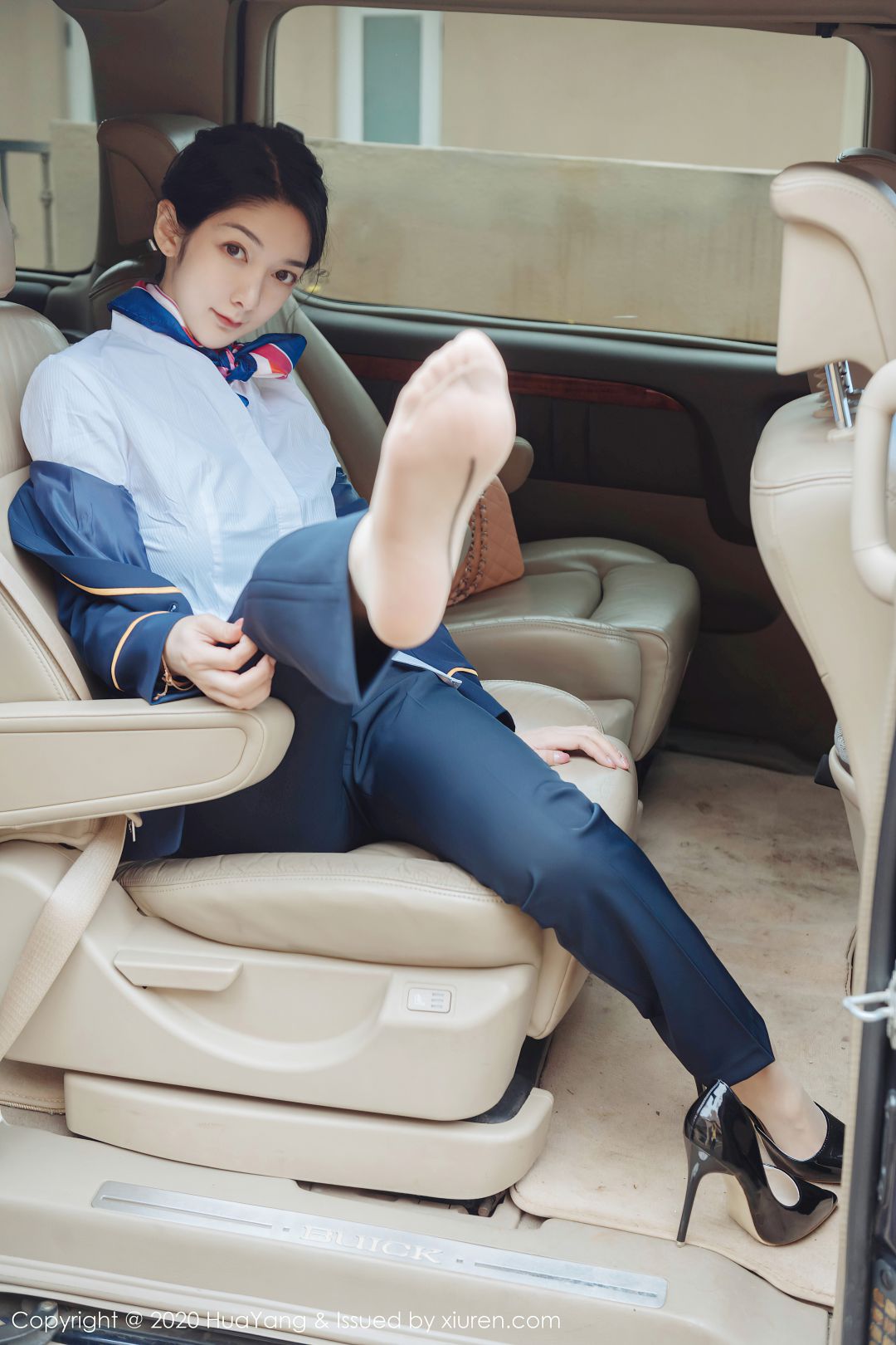 [HuaYang花漾] 2020.06.30 VOL.248 Angela小热巴 [54P-629MB]