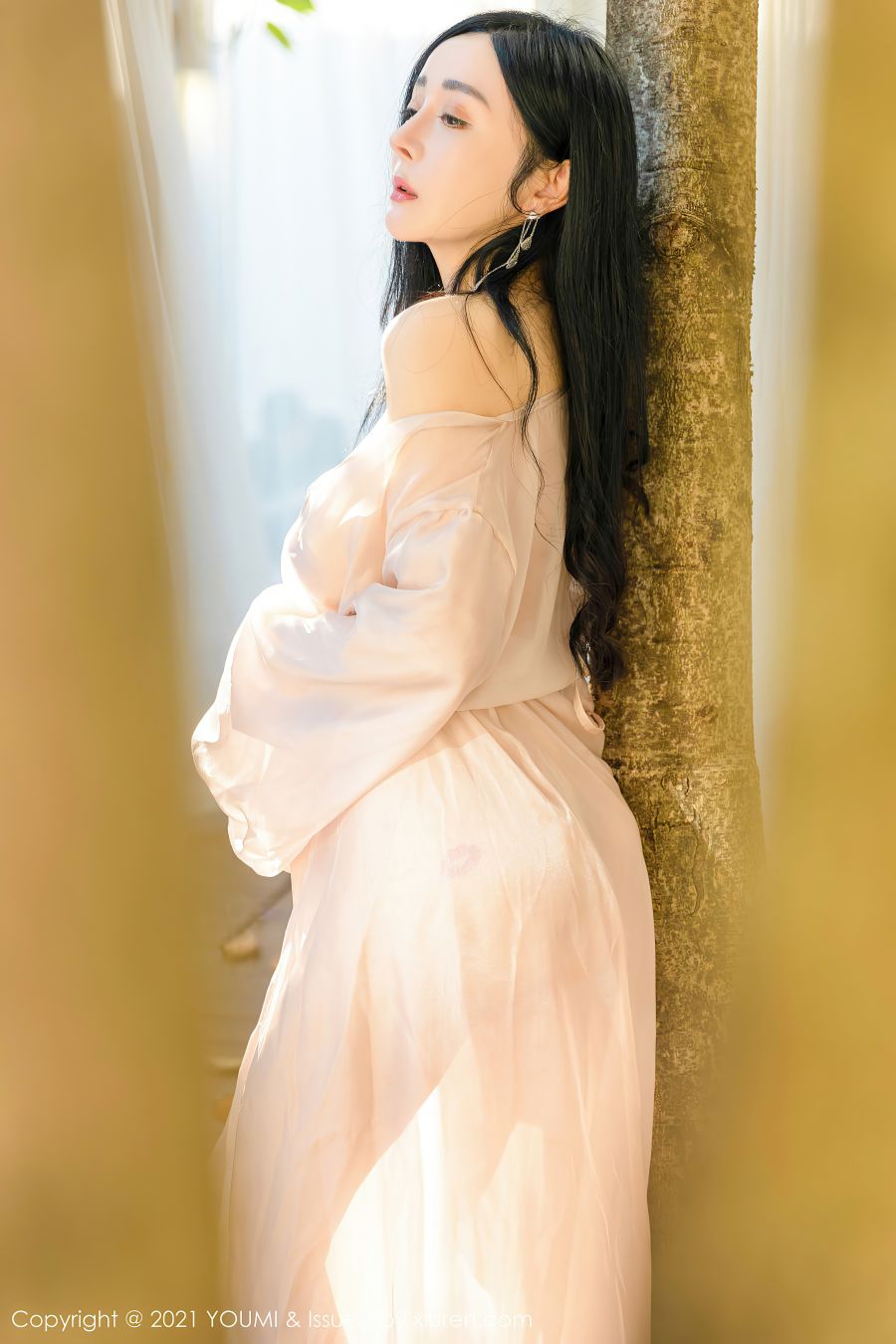 [YOUMI尤蜜荟] 2021.04.19 VOL.631 允爾 [76P-681MB]