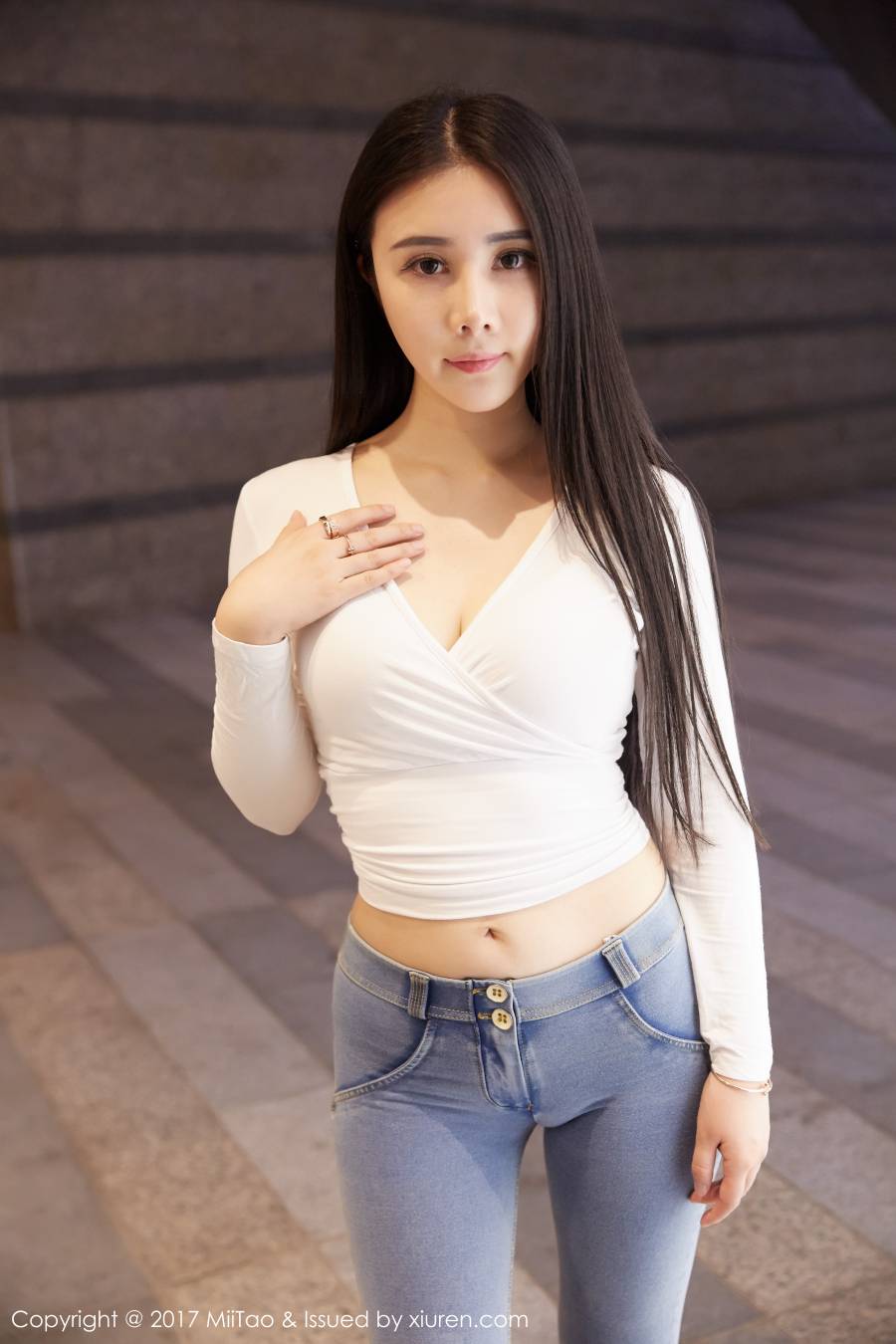 [MiiTao蜜桃社] 2017.11.13 VOL.084 萱萱Cecilia[50P-150M]